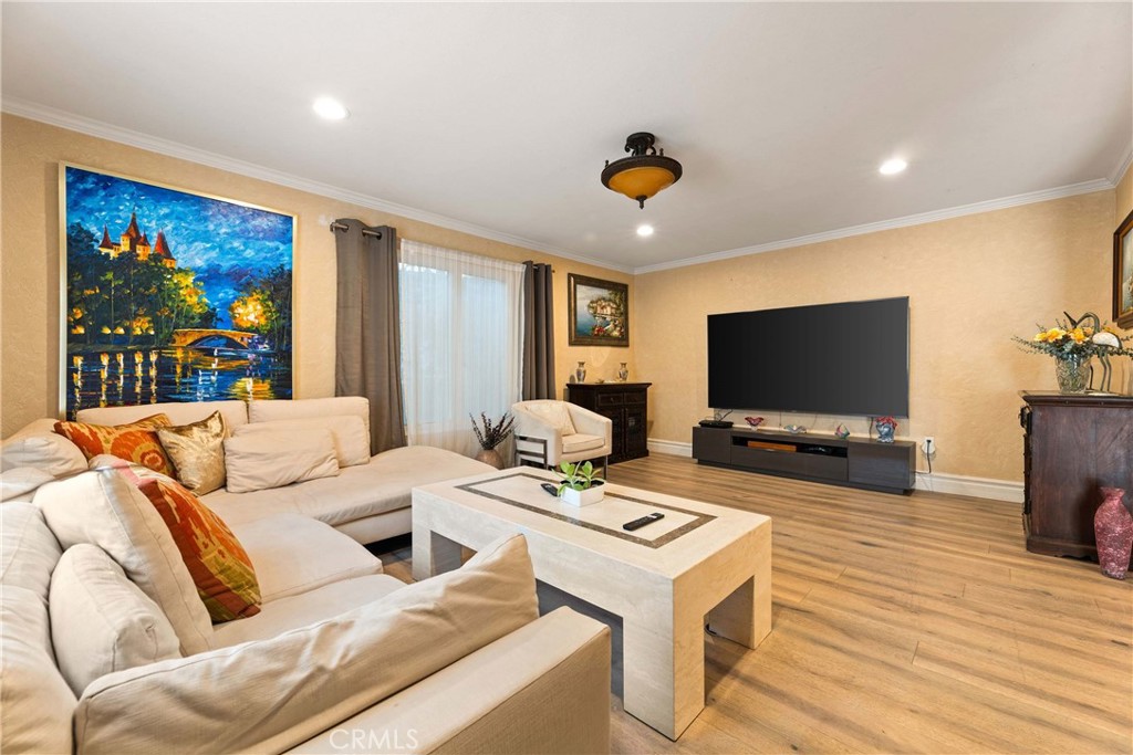 4007 Alta Mesa