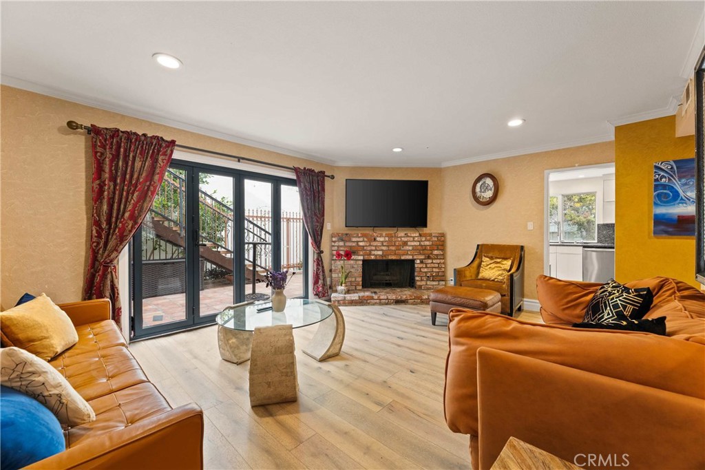 4007 Alta Mesa