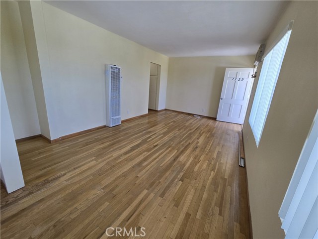 1129 N Clark