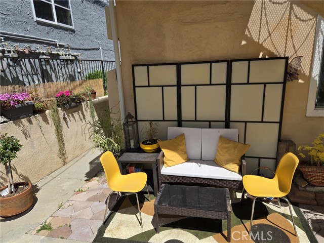 1129 N Clark