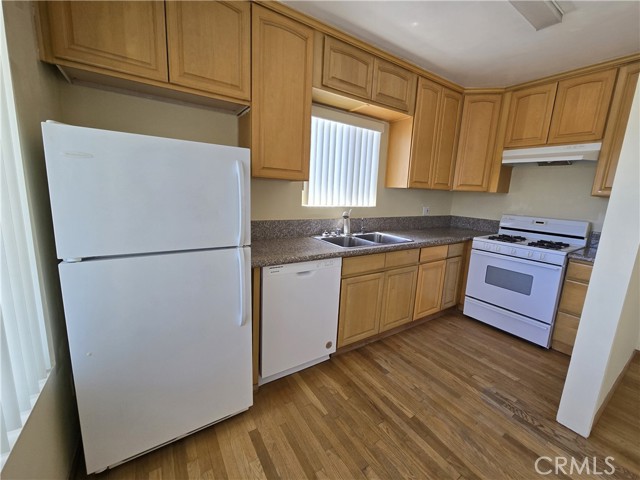 1129 N Clark