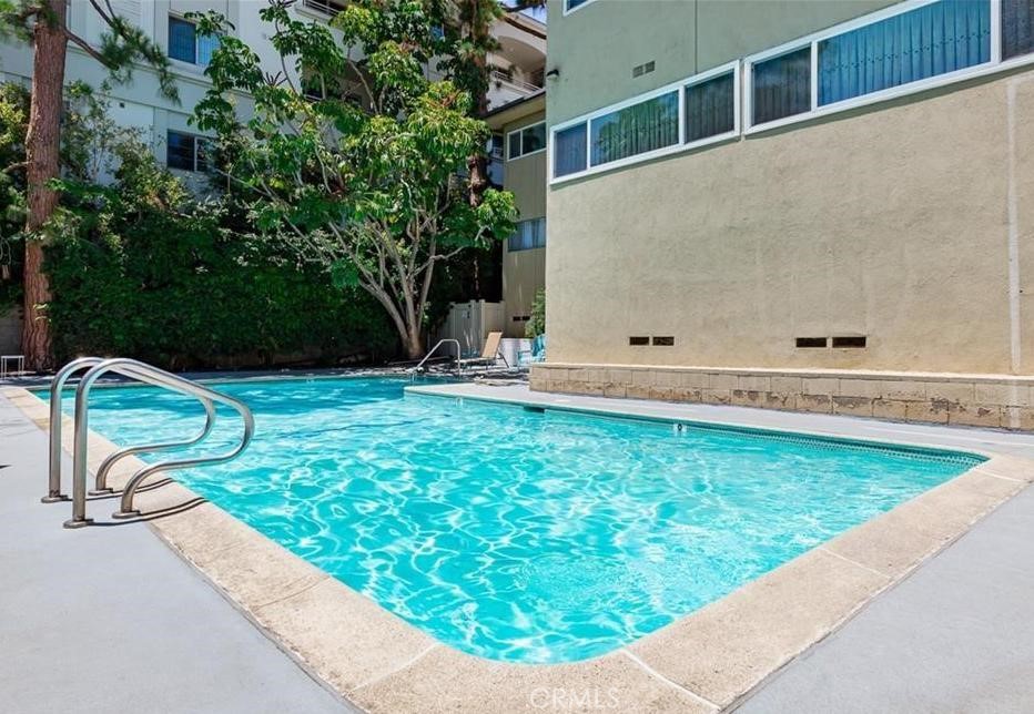 11138 Aqua Vista Street
