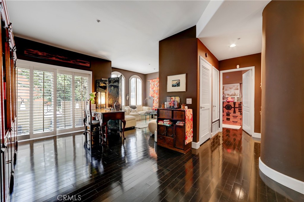 12060 Hoffman 107, Studio City, CA 91604