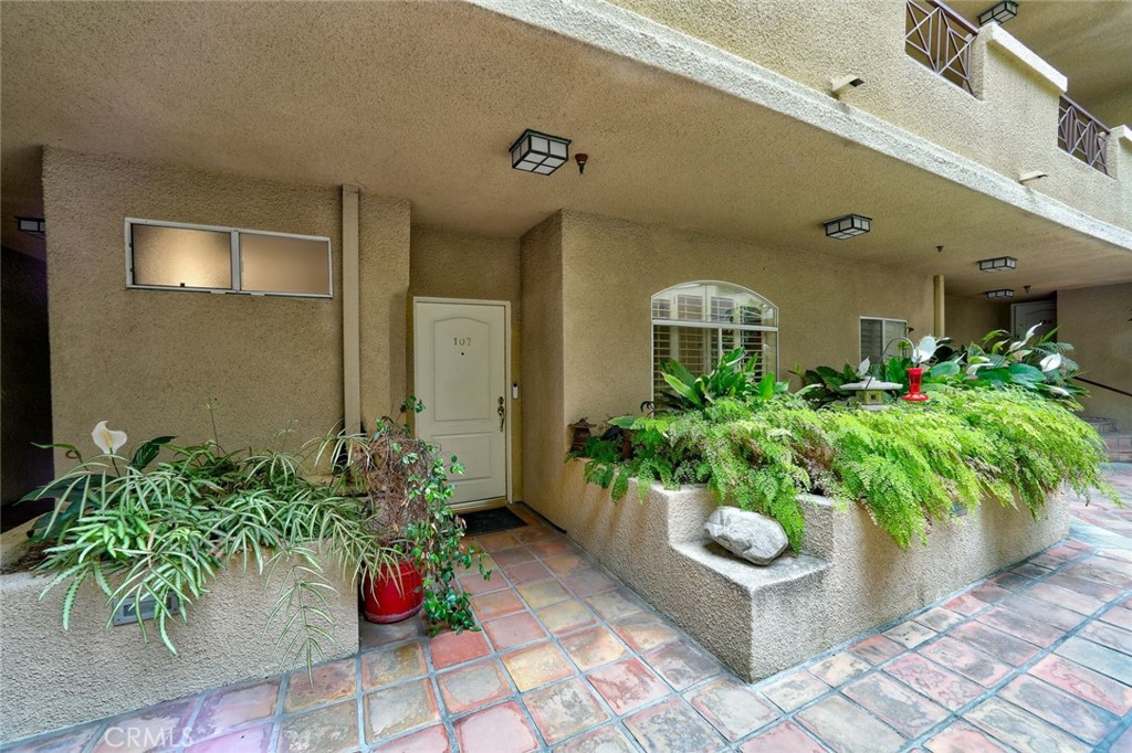 12060 Hoffman 107, Studio City, CA 91604