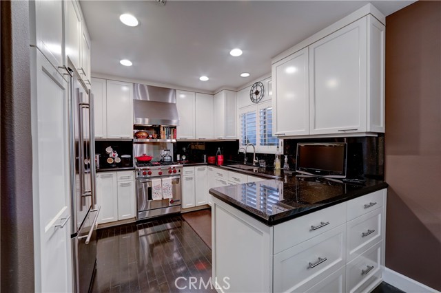 12060 Hoffman Unit: 107