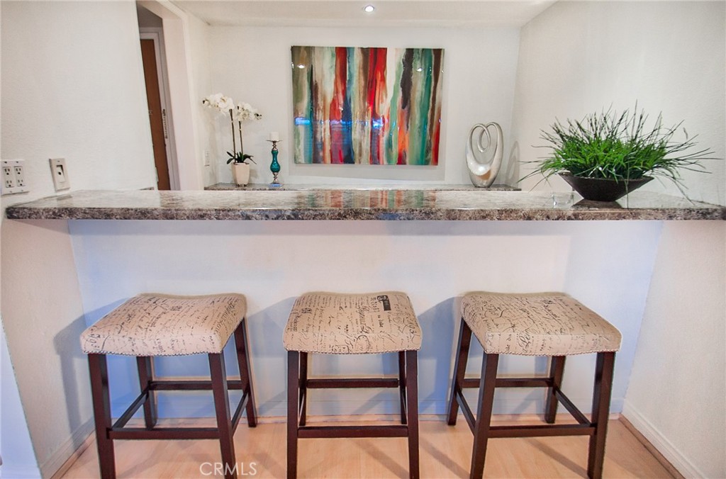 4915 Tyrone 221 Sherman Oaks, CA 91423