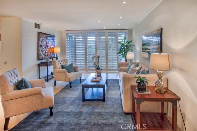 4915 Tyrone Unit: 221