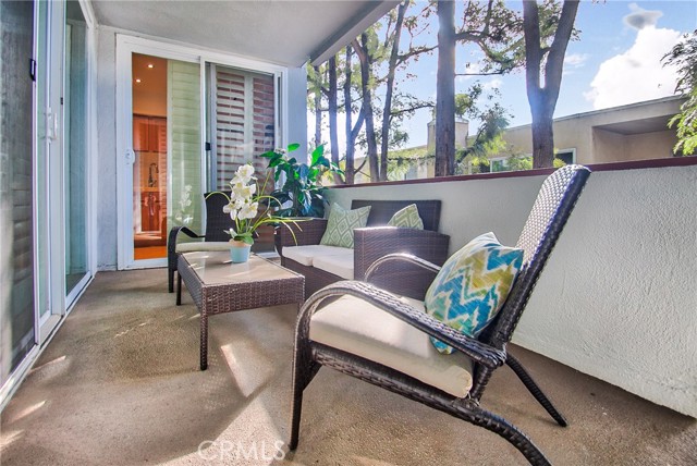 4915 Tyrone Unit: 221
