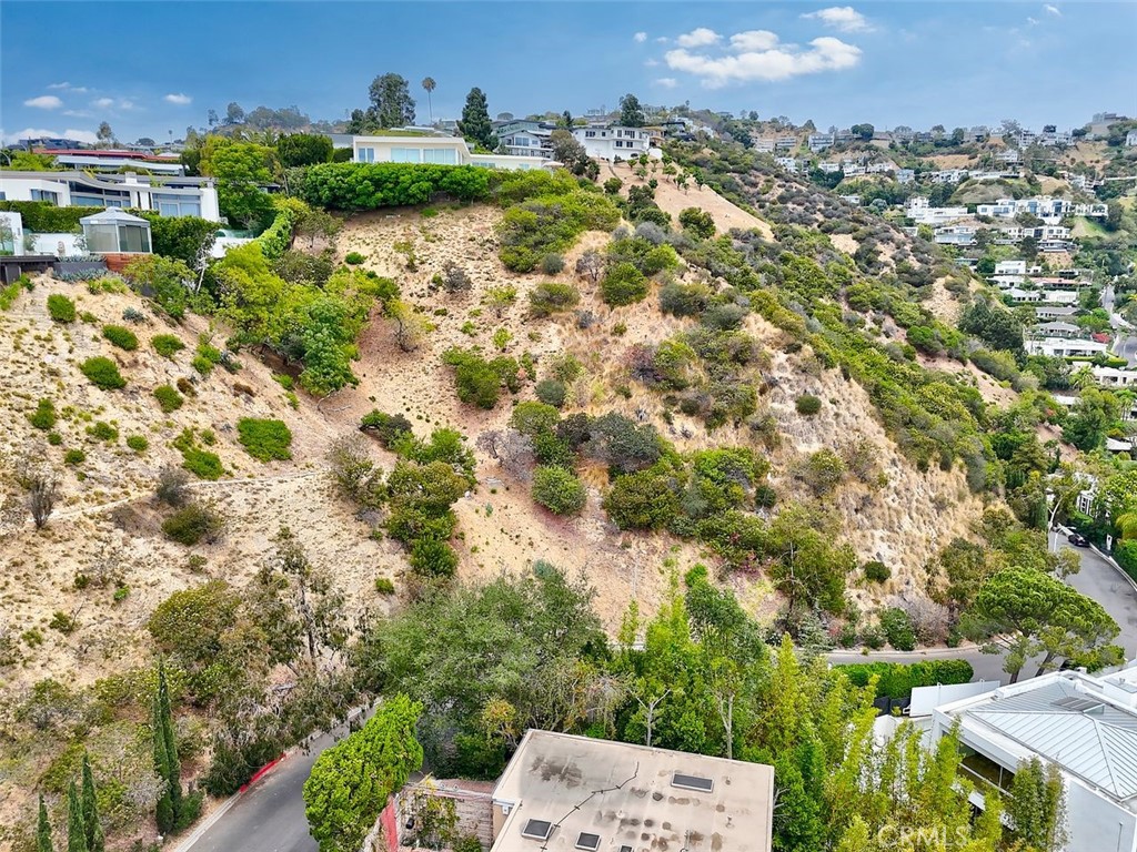 8875 Thrasher Avenue, West Hollywood, CA 90069