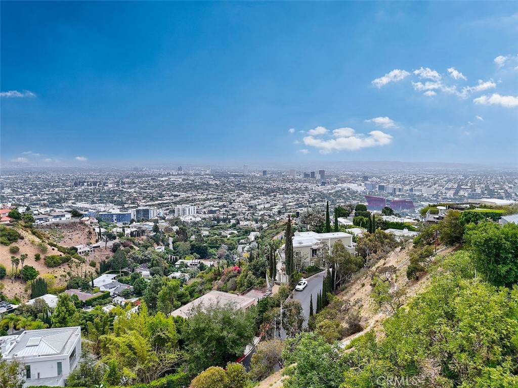 8875 Thrasher Avenue, West Hollywood, CA 90069