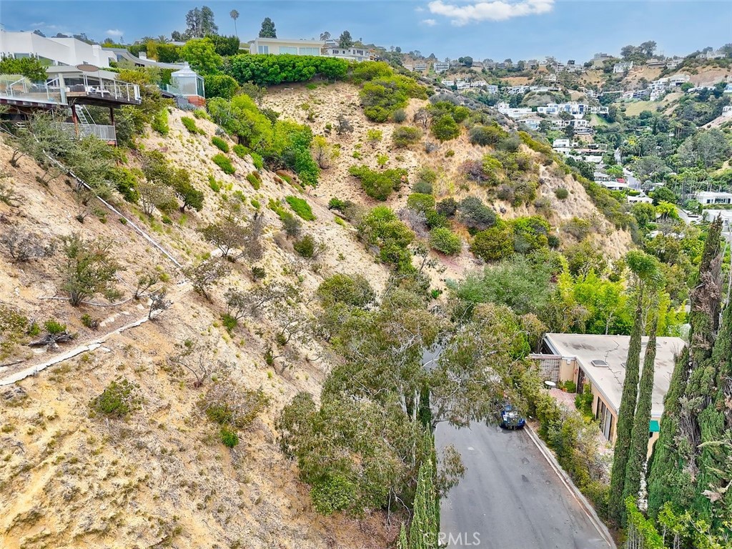 8875 Thrasher Avenue, West Hollywood, CA 90069