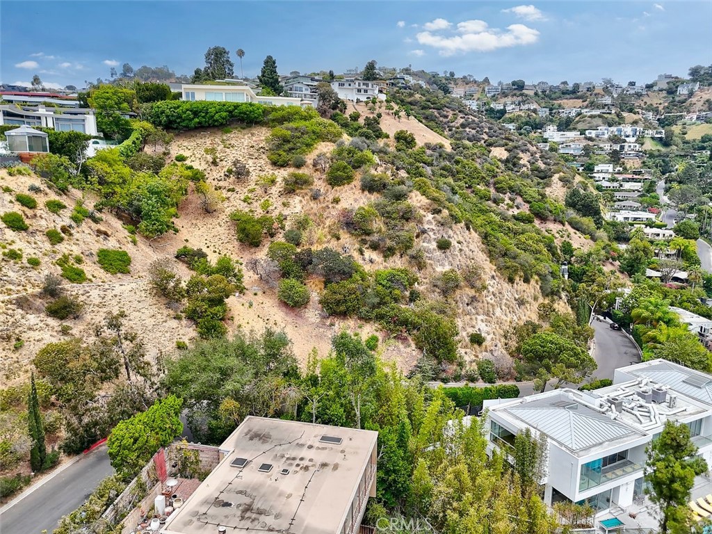 8875 Thrasher Avenue, West Hollywood, CA 90069