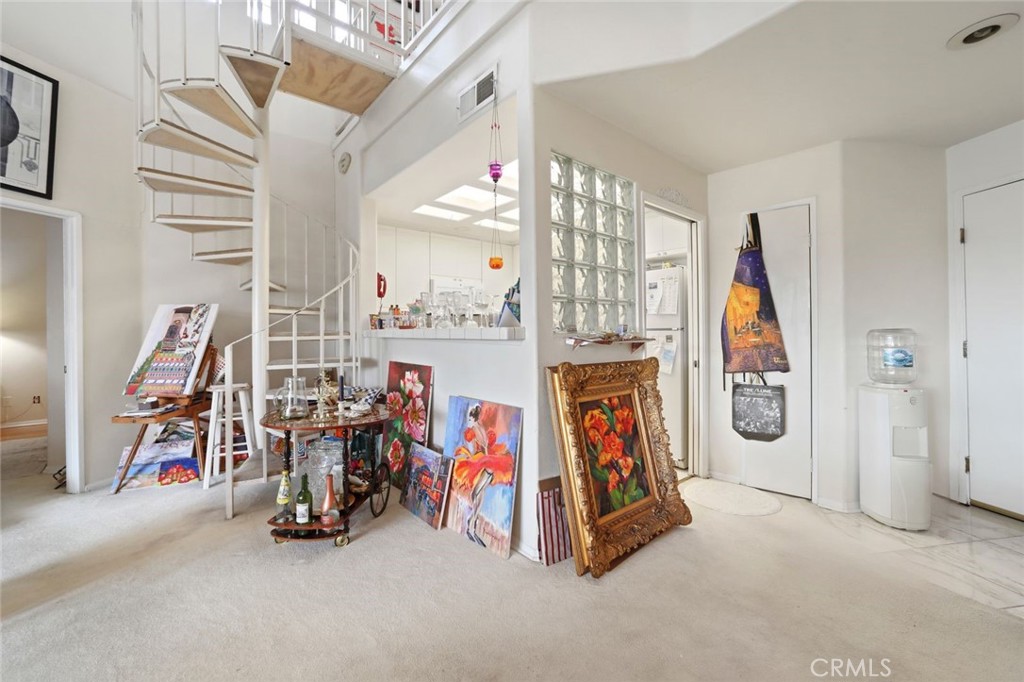 4477 Woodman #310 Los Angeles, CA 91423