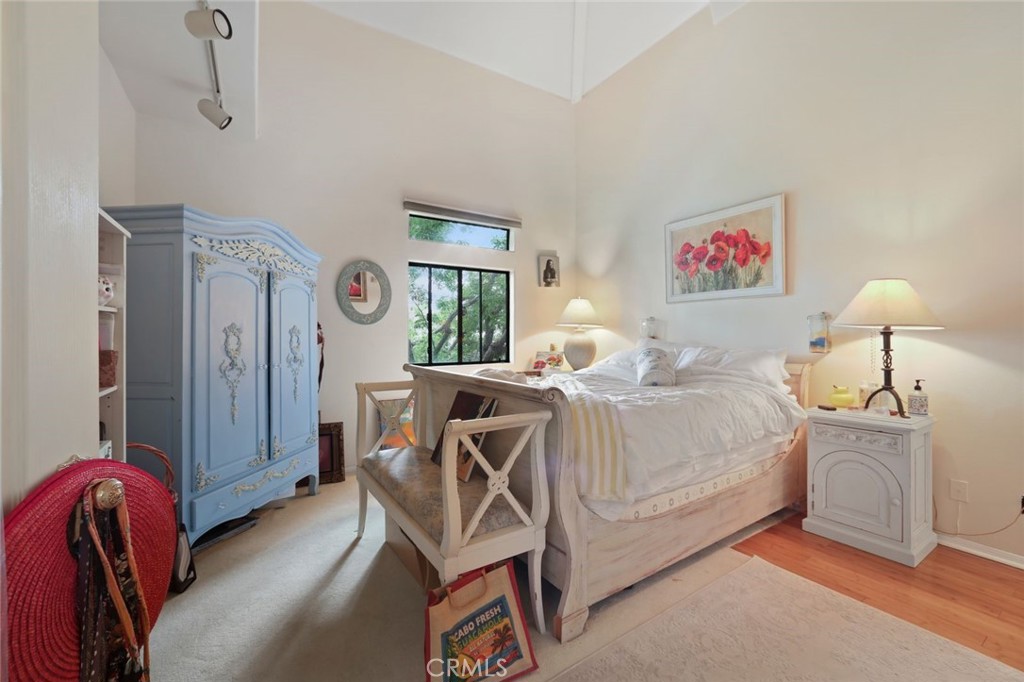 4477 Woodman #310 Los Angeles, CA 91423
