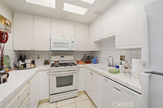 4477 Woodman Unit: 310