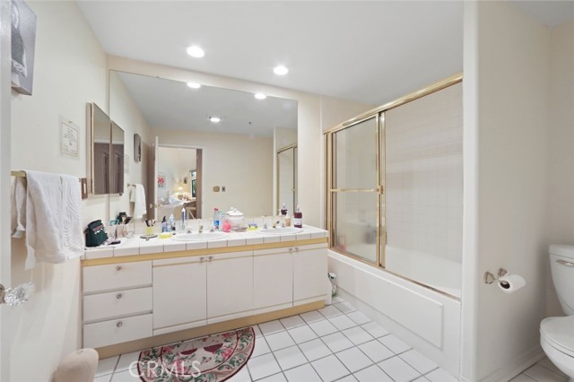4477 Woodman Unit: 310