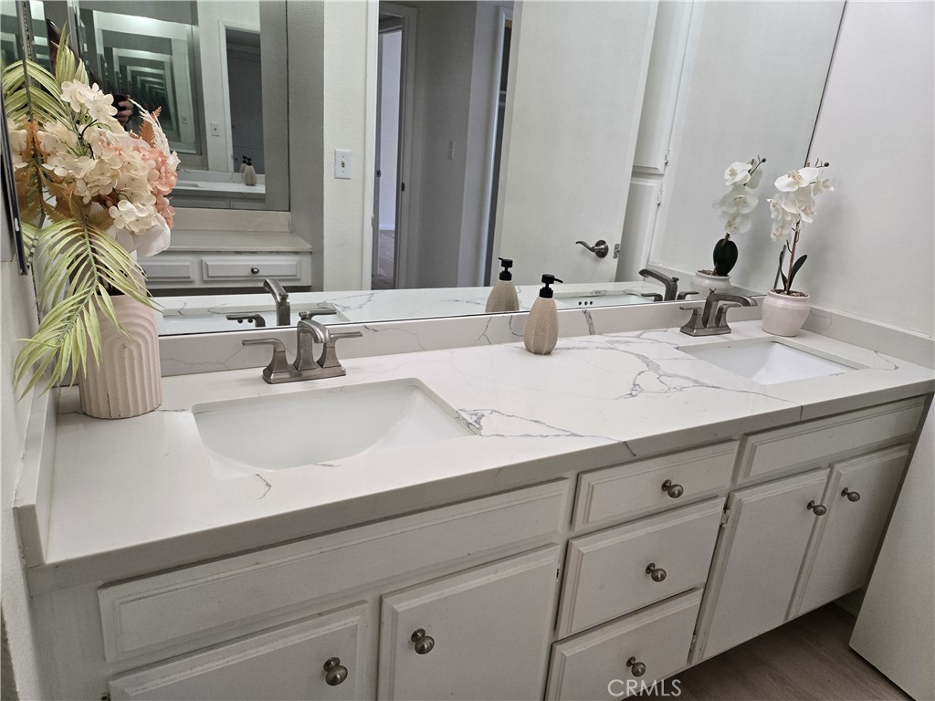 4647 Willis Avenue #220 Sherman Oaks, CA 91403