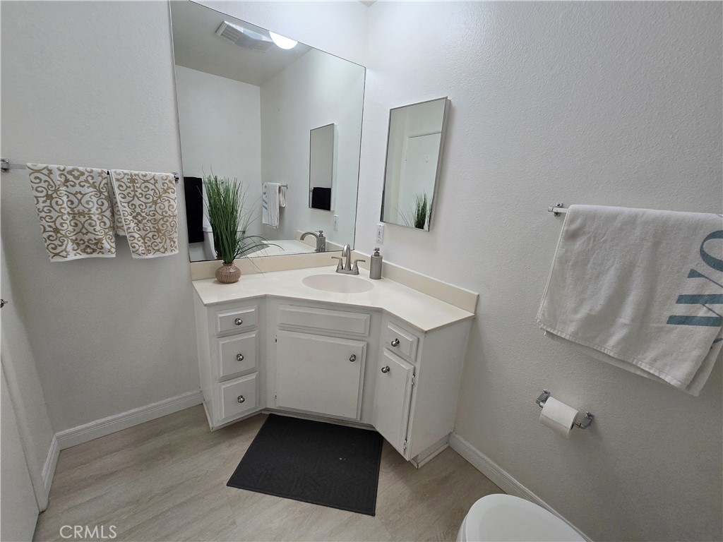 4647 Willis Avenue #220 Sherman Oaks, CA 91403