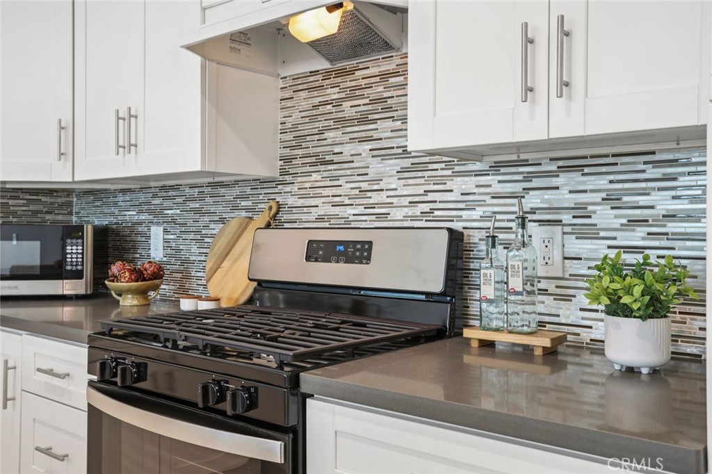 4189 Vineland #120 Studio City, CA 91602