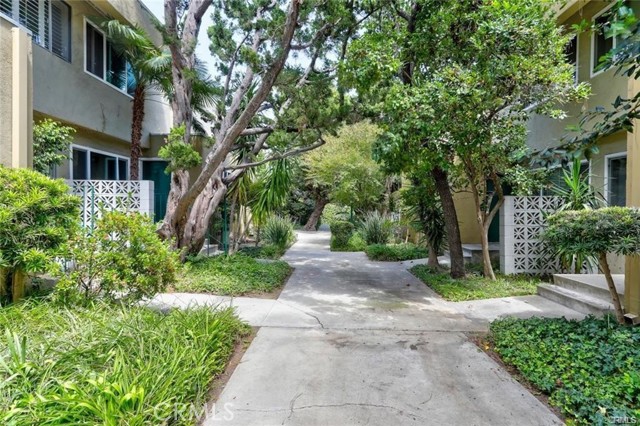 11138 Aqua Vista Unit: 9