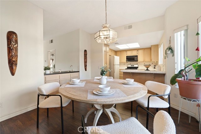 14050 Magnolia BLVD Unit: 213