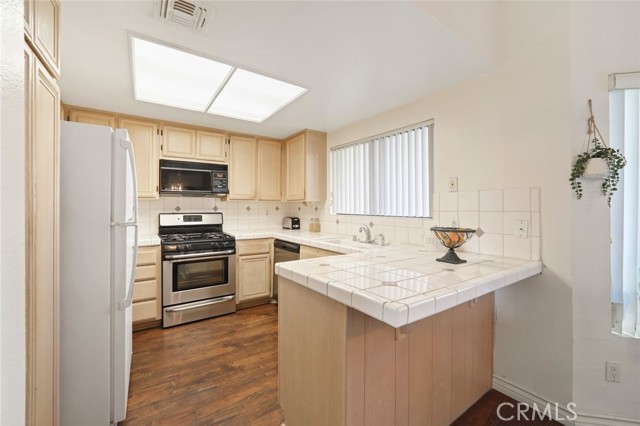 14050 Magnolia BLVD Unit: 213