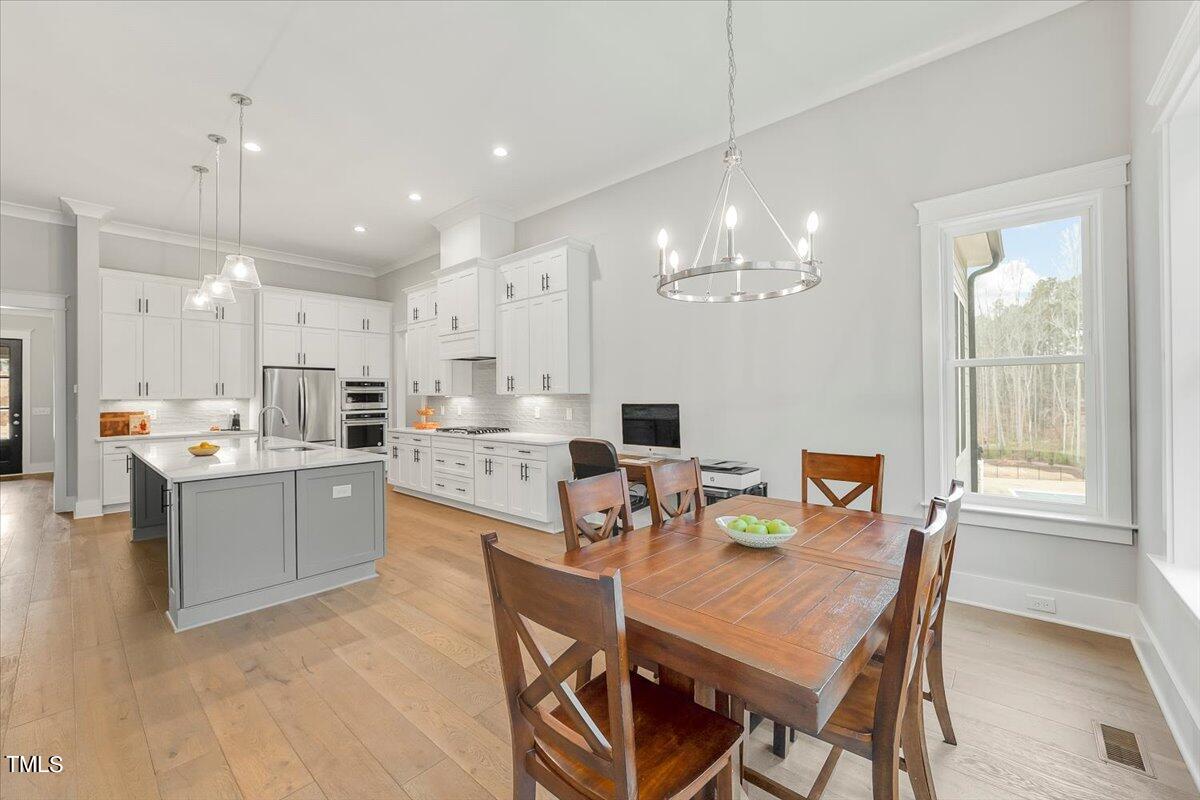 3812 Stoneridge Forest Drive