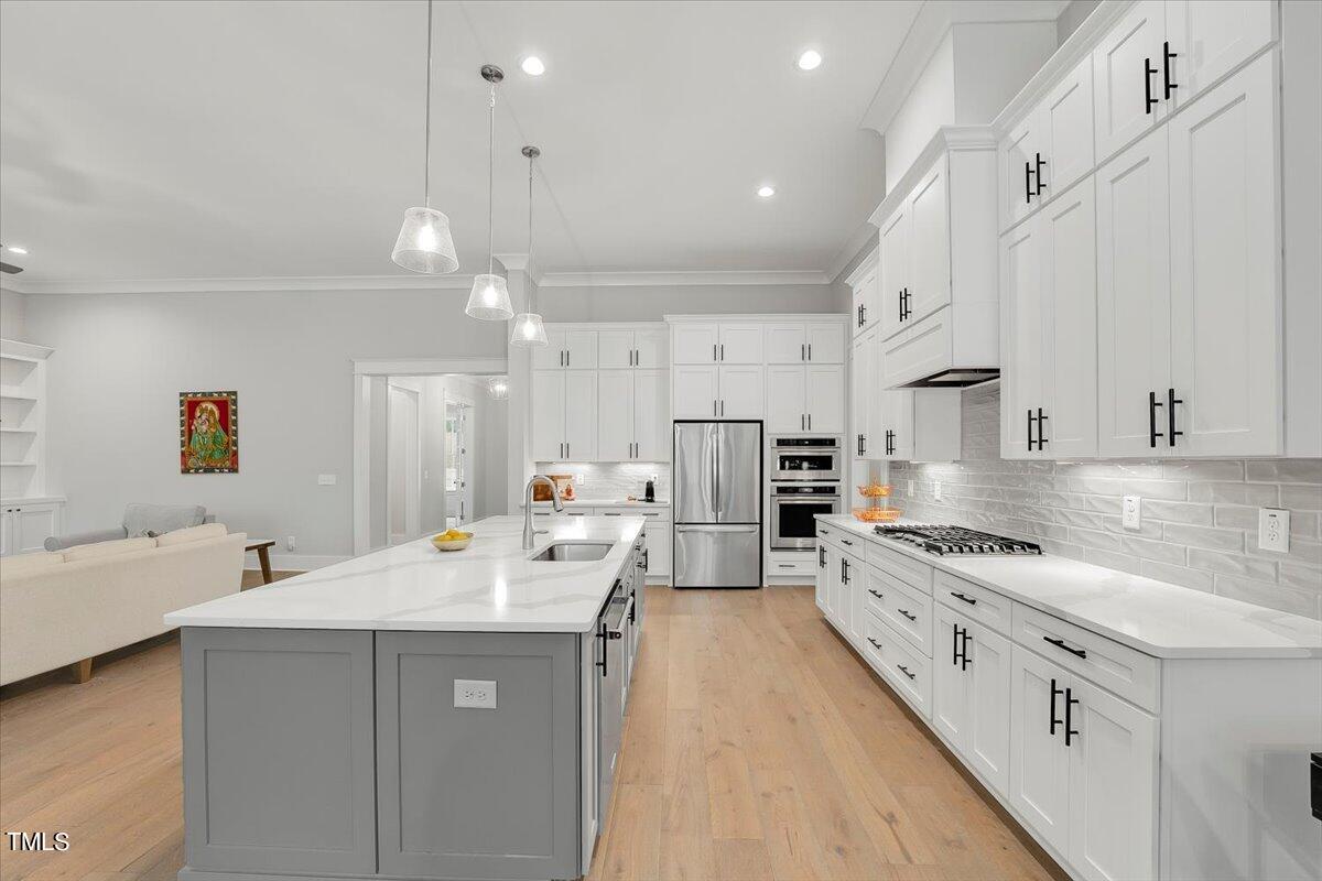 3812 Stoneridge Forest Drive