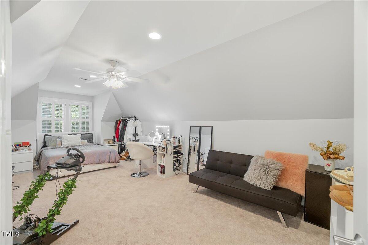 4012 Edward Pride Wynd