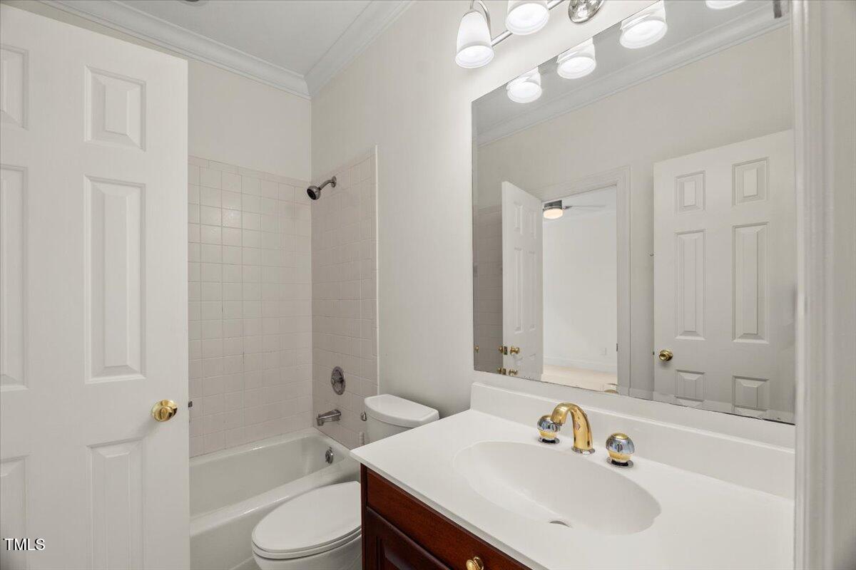 4016 Edward Pride Wynd