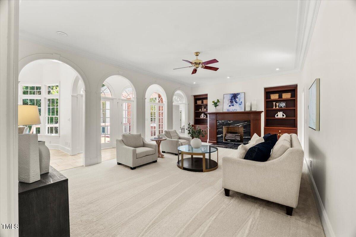 4016 Edward Pride Wynd