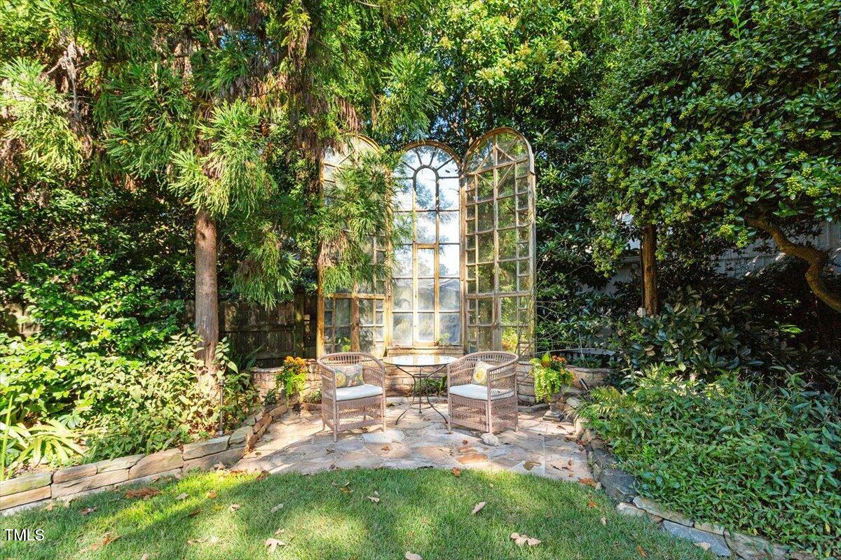 1801 Mcdonald Lane