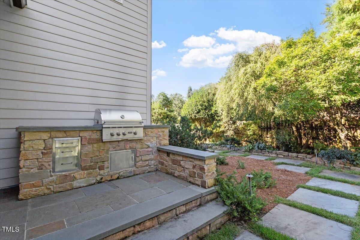 1801 Mcdonald Lane