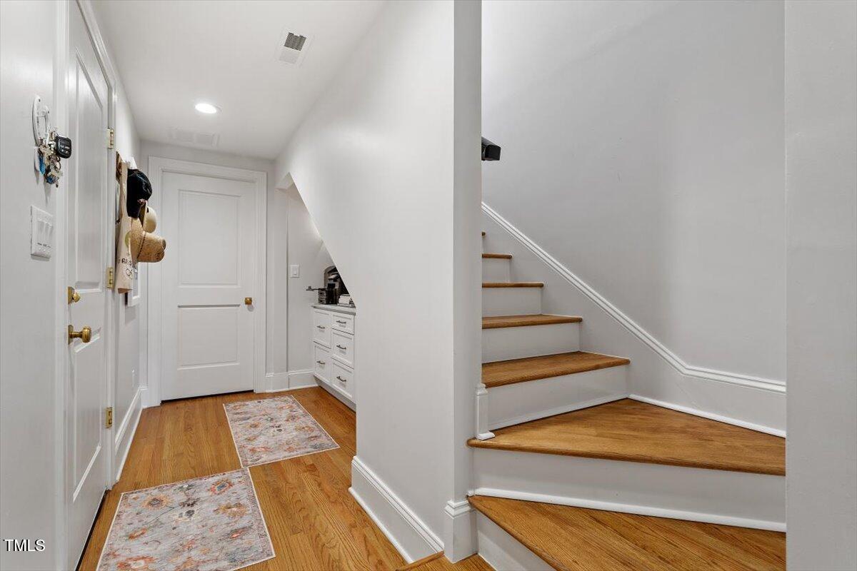 1801 Mcdonald Lane