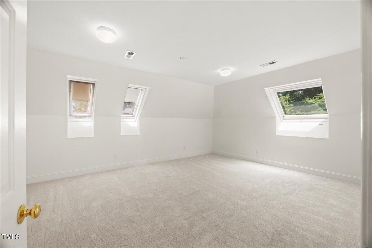 4016 Edward Pride Wynd