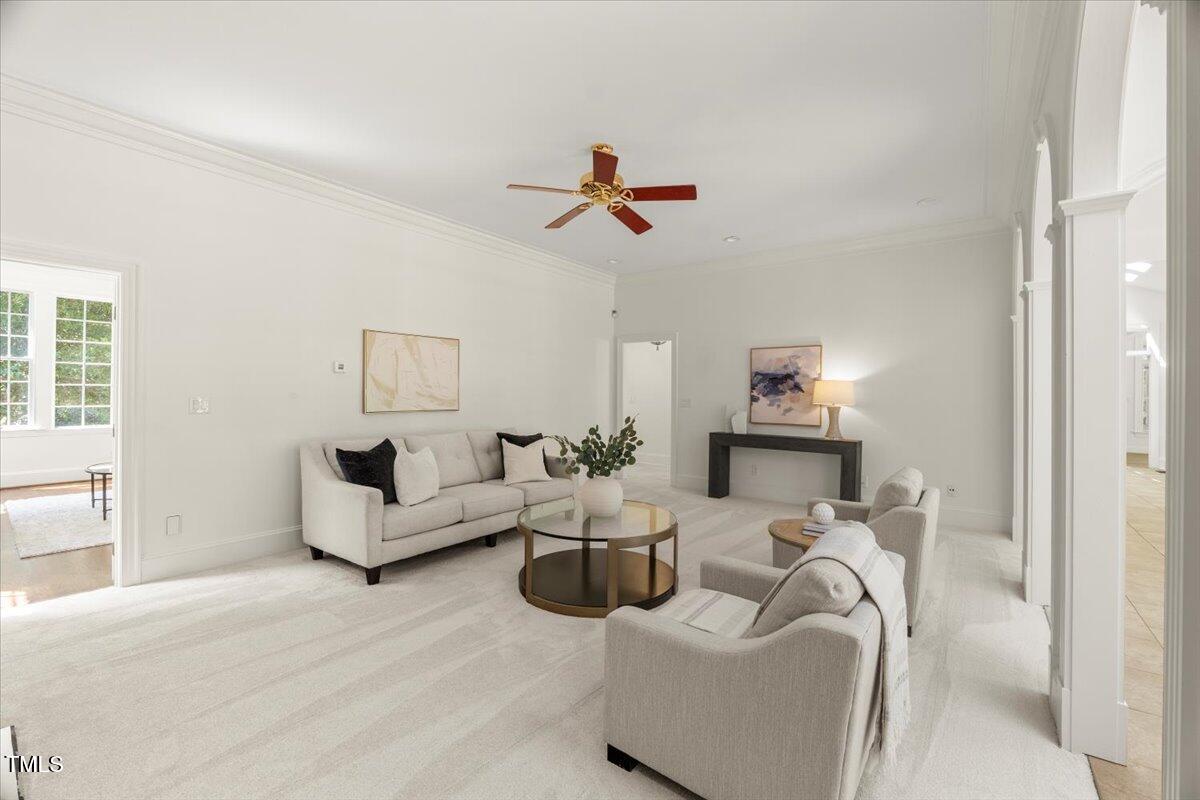 4016 Edward Pride Wynd