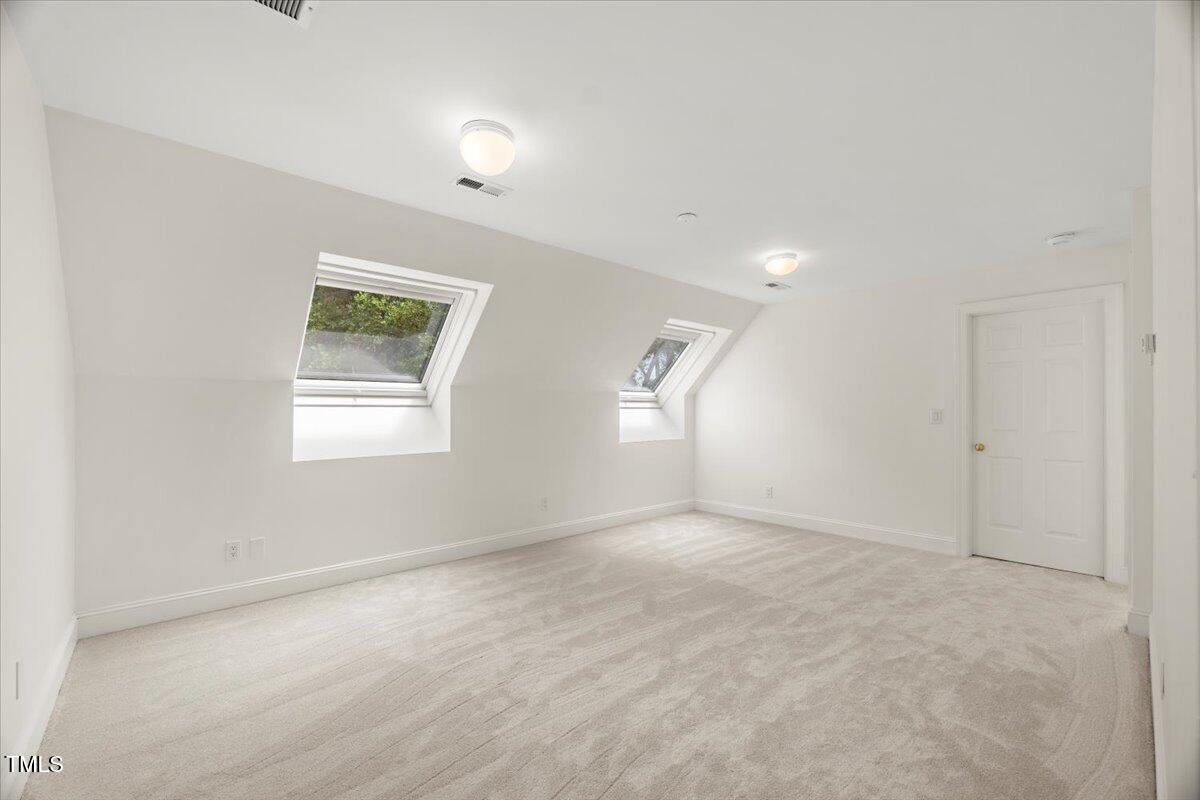 4016 Edward Pride Wynd