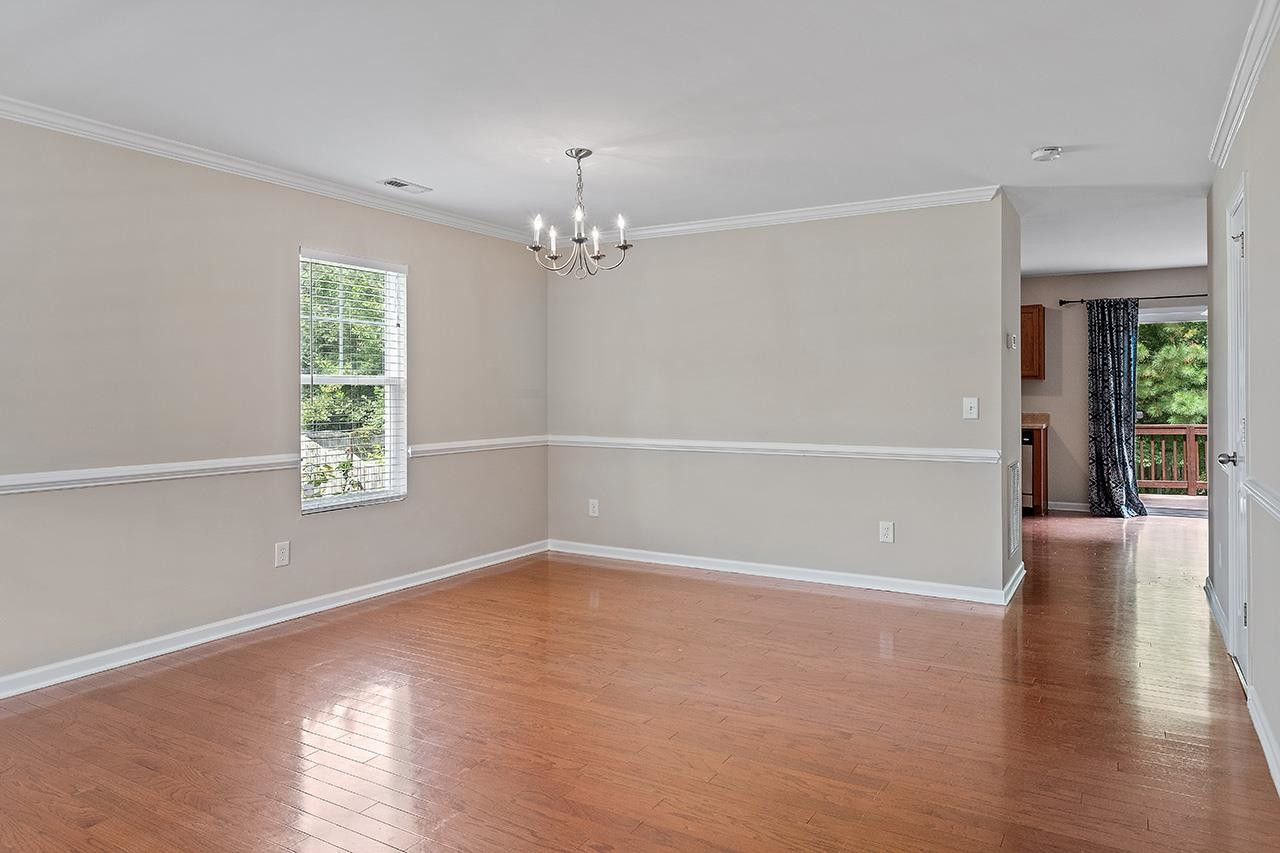1203 E Summerfield