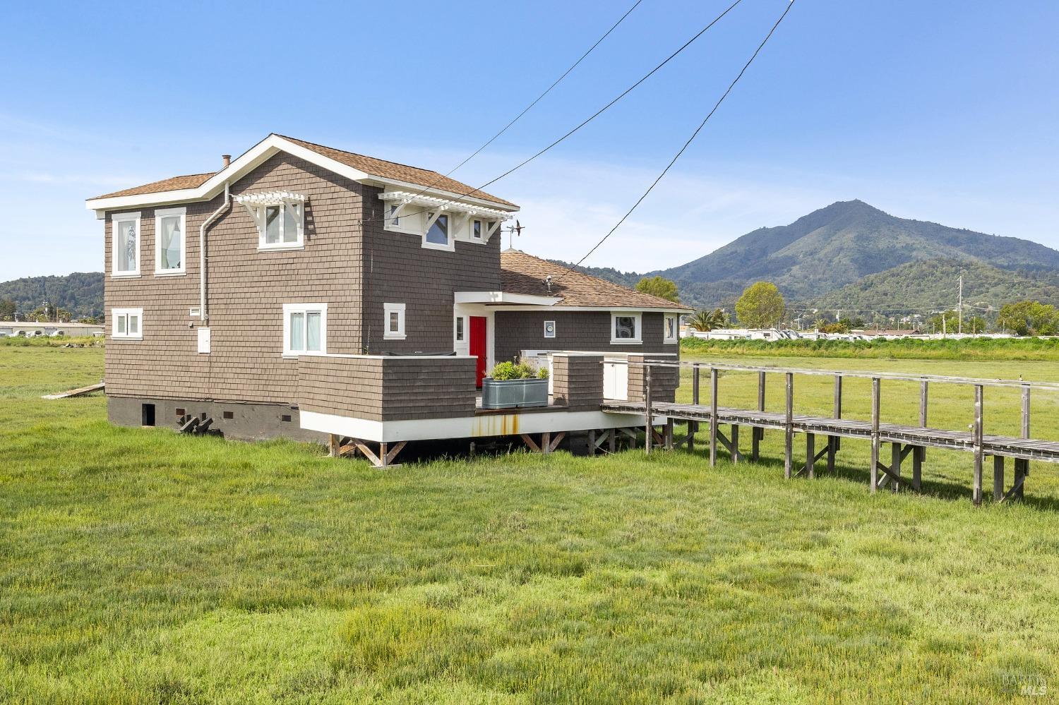 58 Greenbrae Boardwalk