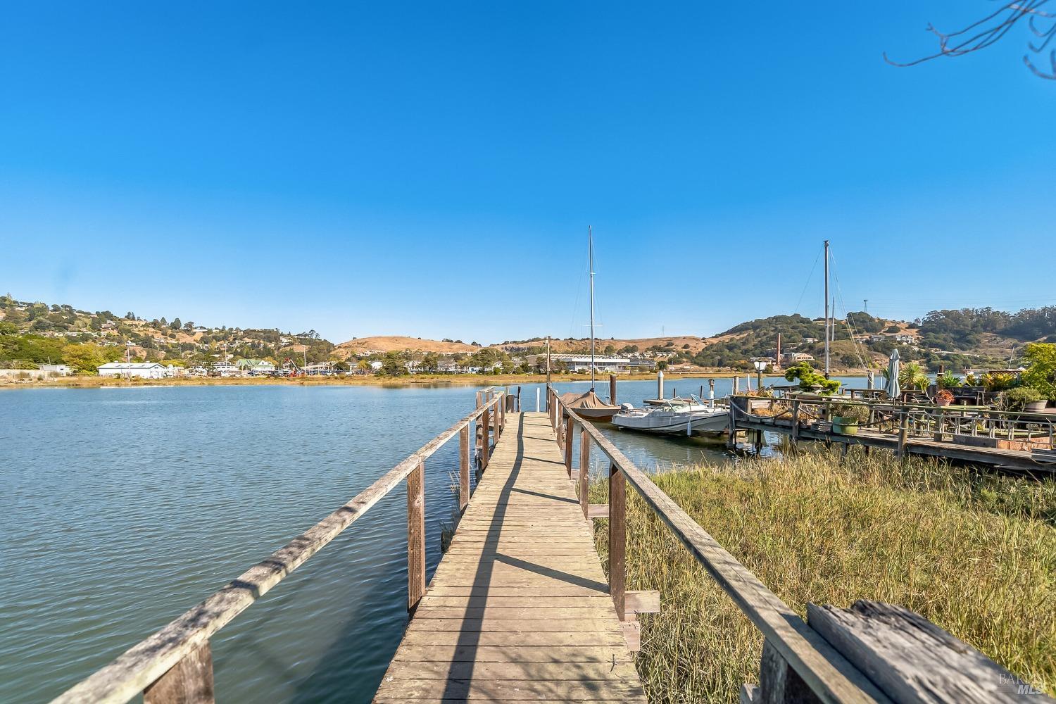 101 Greenbrae Boardwalk