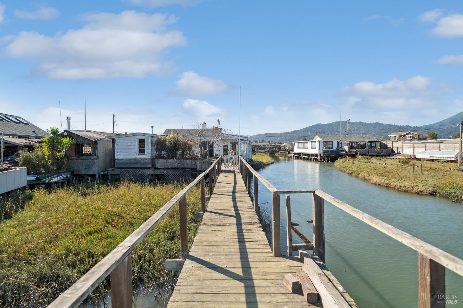101 Greenbrae Boardwalk