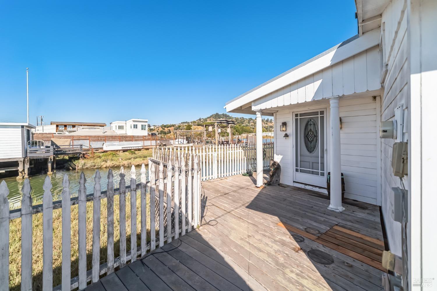 101 Greenbrae Boardwalk