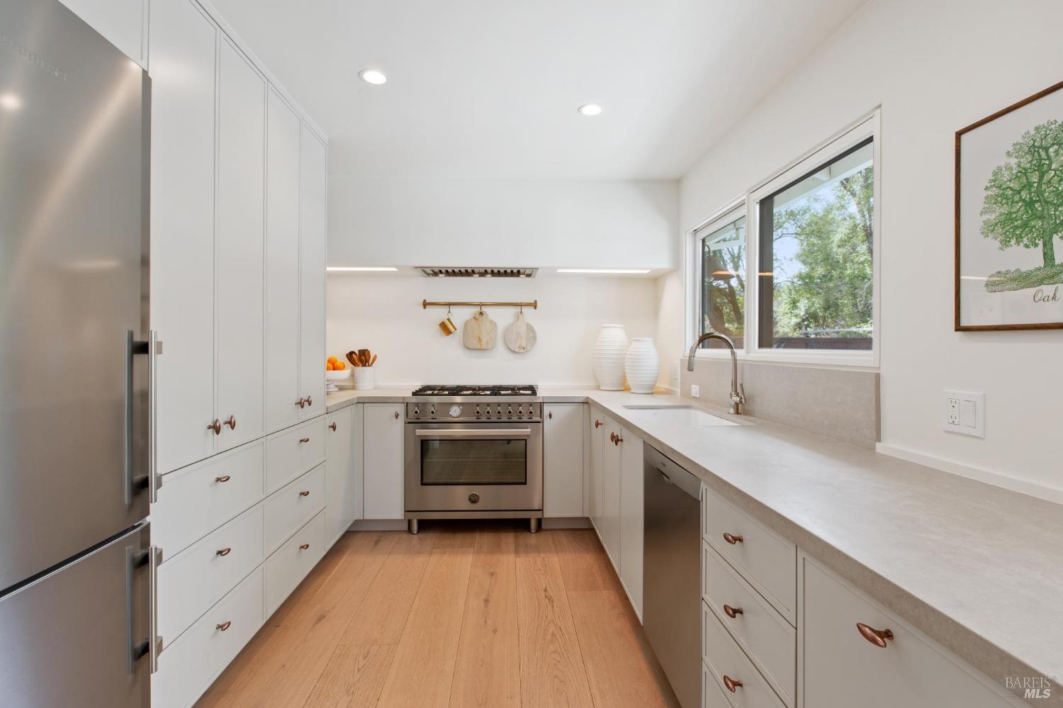 610 Calle De La Mesa