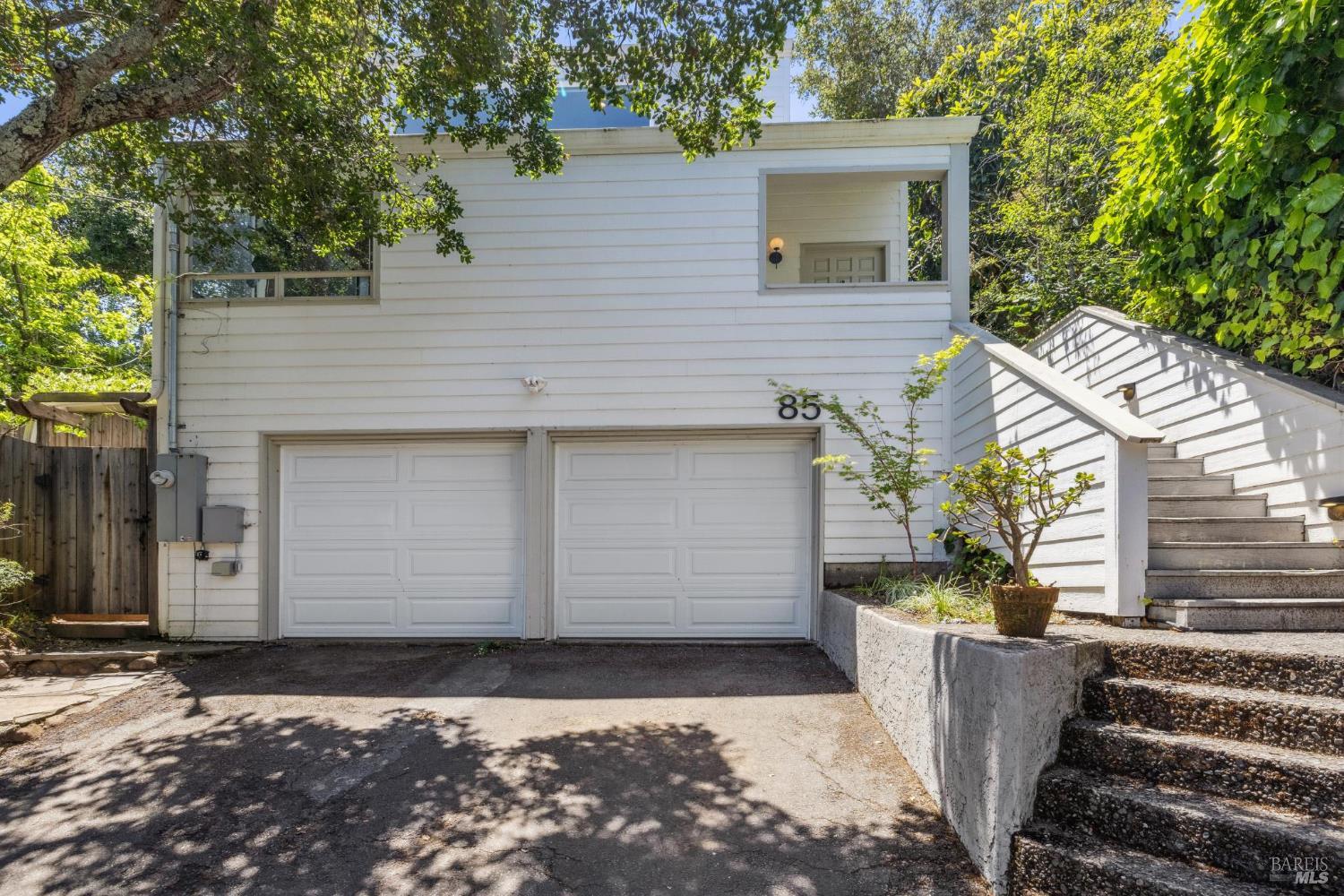 85 Ridge Rd