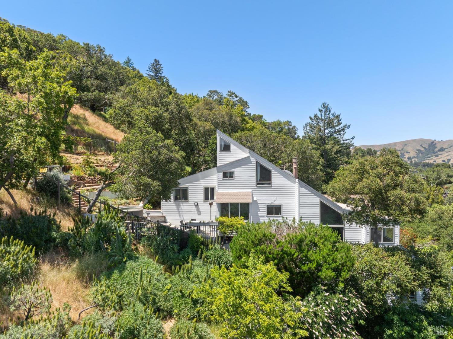 85 Ridge Rd