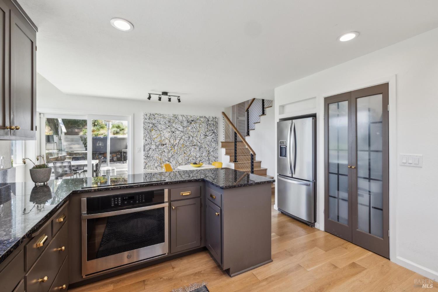 85 Ridge Rd