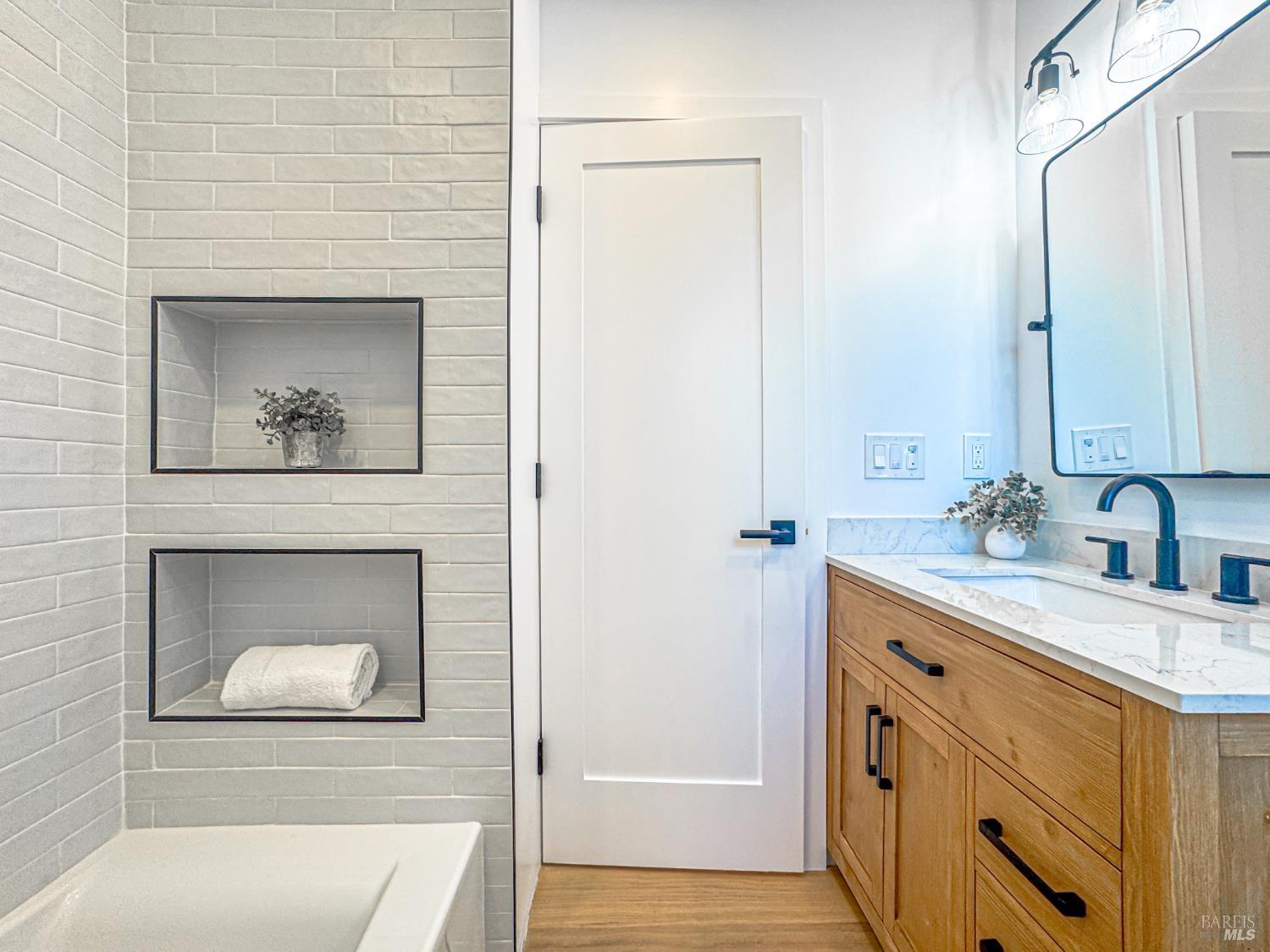 2550 Heatherstone Dr