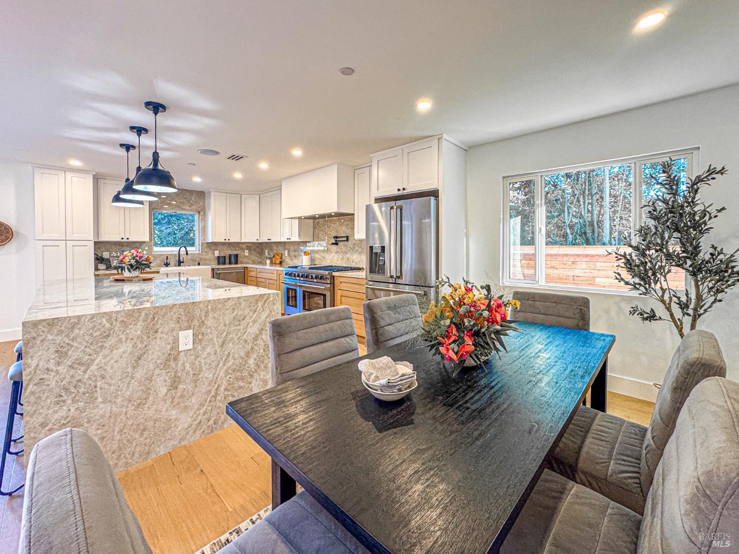 2550 Heatherstone Dr