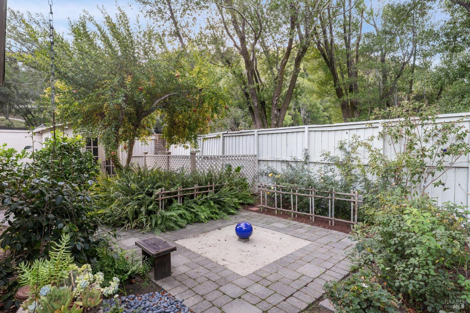 87 Mount Tallac Court