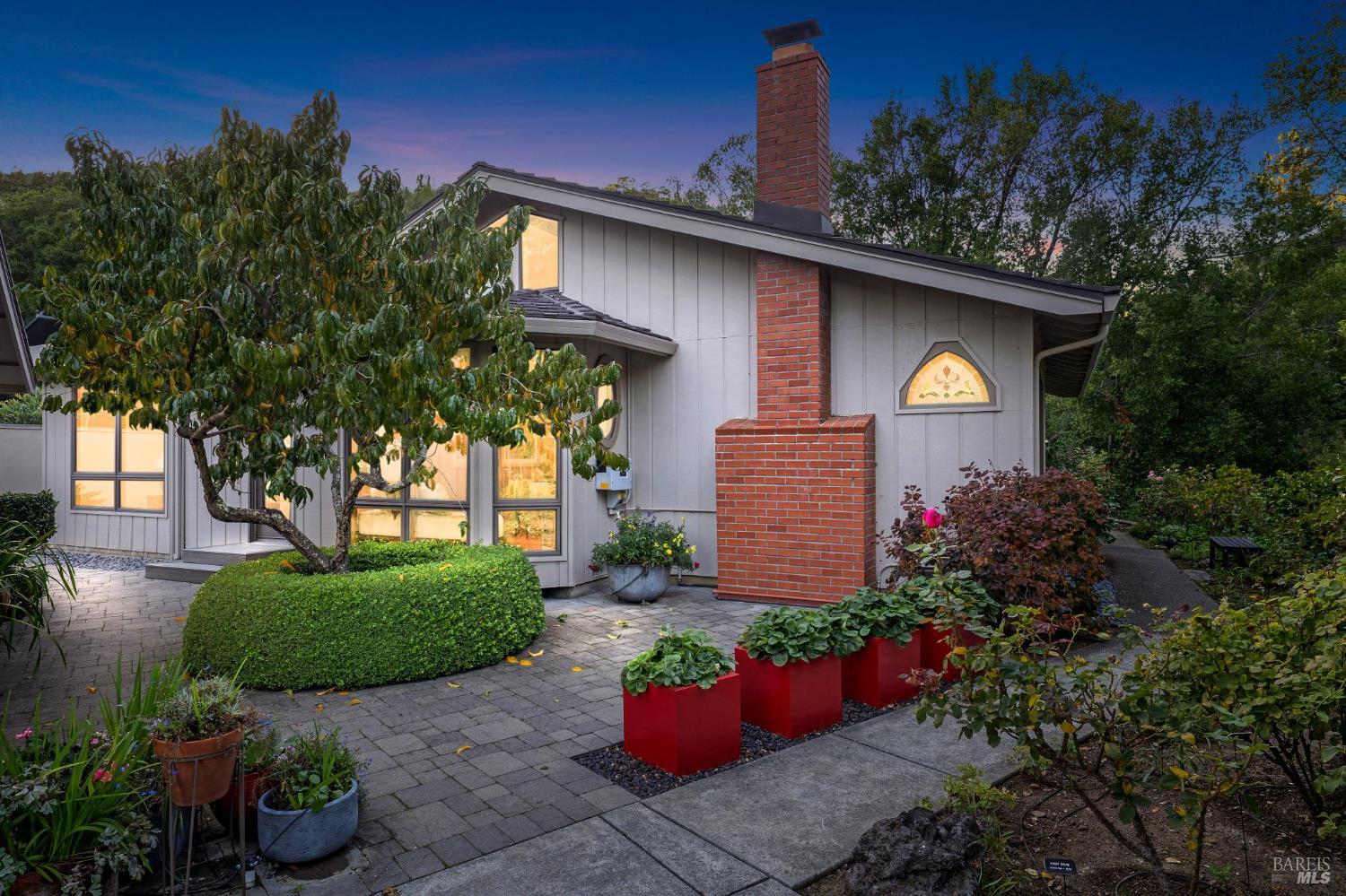 87 Mount Tallac Court